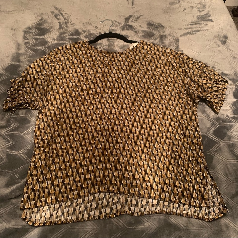 H&M: Black and Gold Top, Size 12